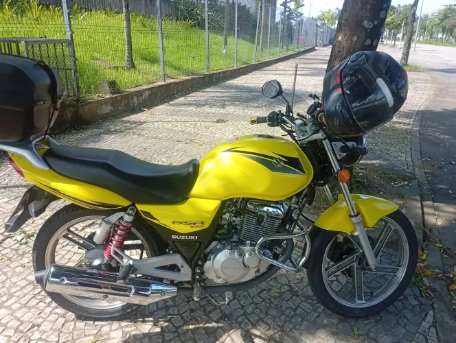 Suzuki gsr 125
