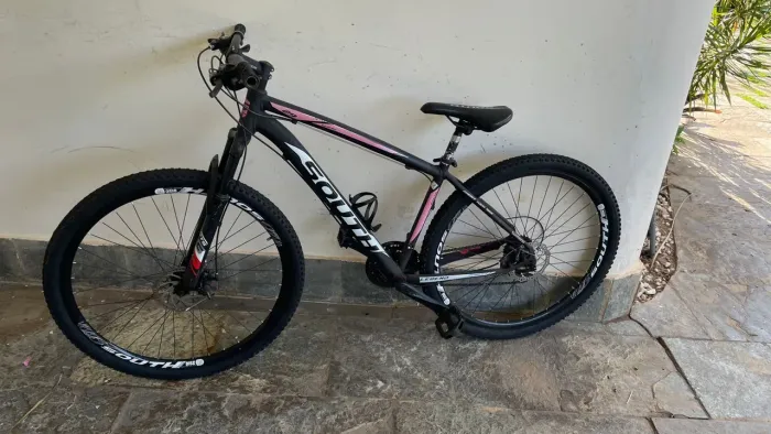 Bicicleta South Legend Aro 29, 21 marchas, Freio a Disco.