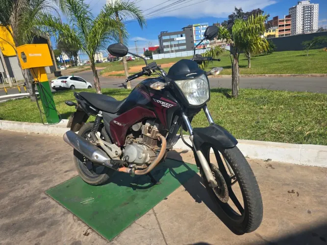 ? Honda CG Titan 150 2014 à venda