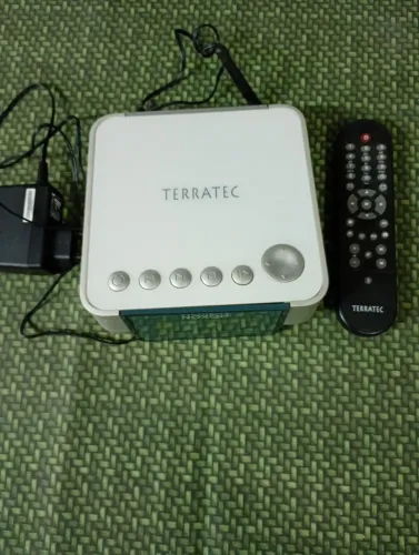 Rádio internet Terratec noxon vintage  todo novo visor tudo funcionando 