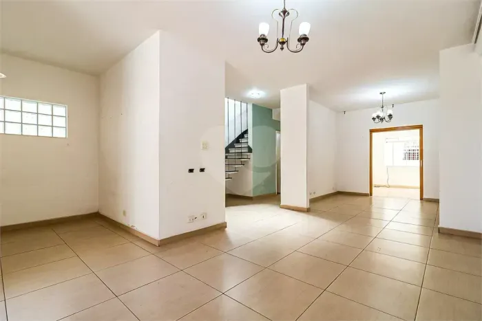 Sobrado com 3 quartos para locação em Campo belo - SP