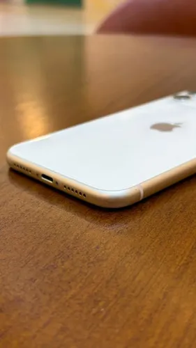 iPhone 11 - 64 GB