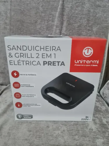 Sanduícheira NOVA