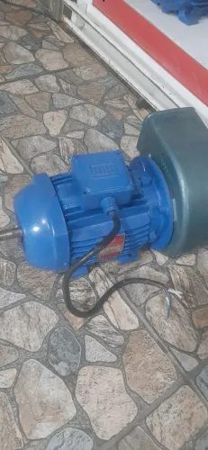 Motor 3cv Weg trifásico alta rotação funcionando