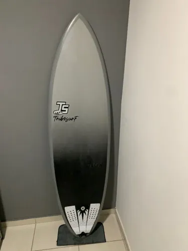 Prancha de Surf Semi Nova EPS Epóxi 