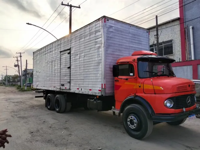 Caminhão truck Mercedes 1113 352A