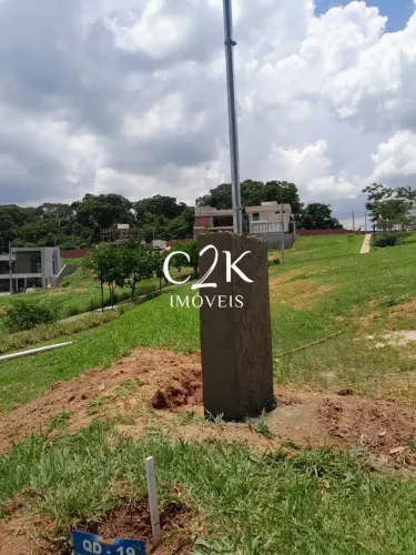 Lote no Jardim Napóles com 358m² - Senador Canedo - GO