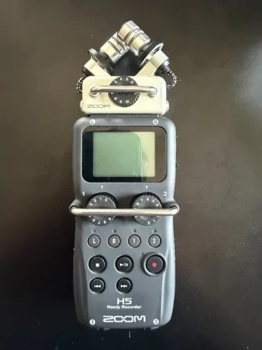 Gravador Zoom H5 Handy Recorder + cápsula XYH-5, case original (pouco uso)