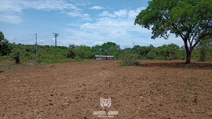 VENDO PROPRIEDADE RURAL DE 513 HA NA REGIÃO DE BURITIZEIRO NORTE DE MINAS A 6 KM DO ASFALT