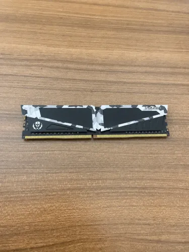 Memória RAM T-Force Vulcan DDR4 - Excelente Estado