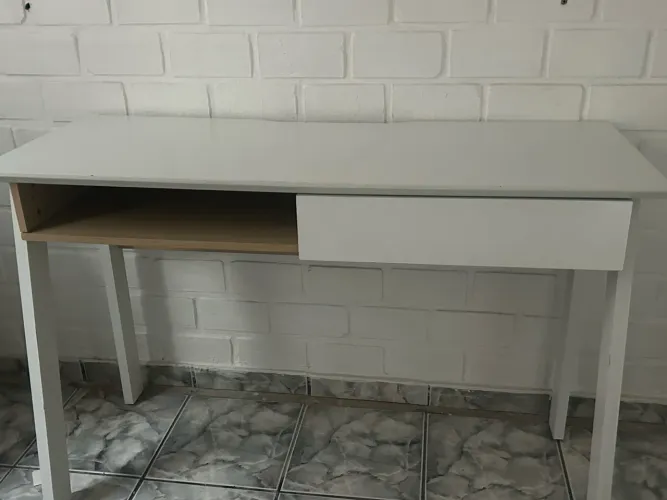 Escrivaninha 1 gaveta 