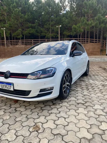 Volkswagen Golf Highline 1.4 TSI Total Flex Aut. 2017