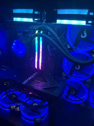 PC GAMER, ALTA PERFORMANCE 
