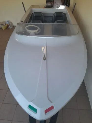 Vendo lancha (Oportunidade)