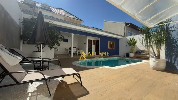 Sobrado com 3 dormitórios para alugar, 340 m² por R$ 9.050,00/mês - Jardim Pagliato - Soro