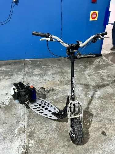 Patinete com Motor MOTORK
