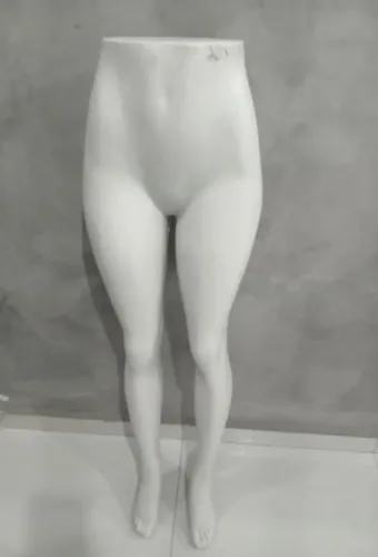 Manequim feminino pernas