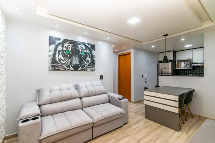Garden com 2 quartos, mobiliado, vaga coberta no Pinheirinho