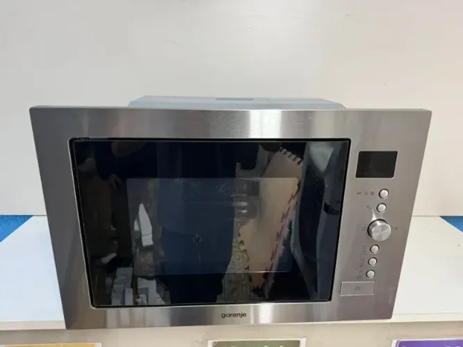 Forno Micro-ondas Combinado de Embutir Gorenje Inox 60cm 220V