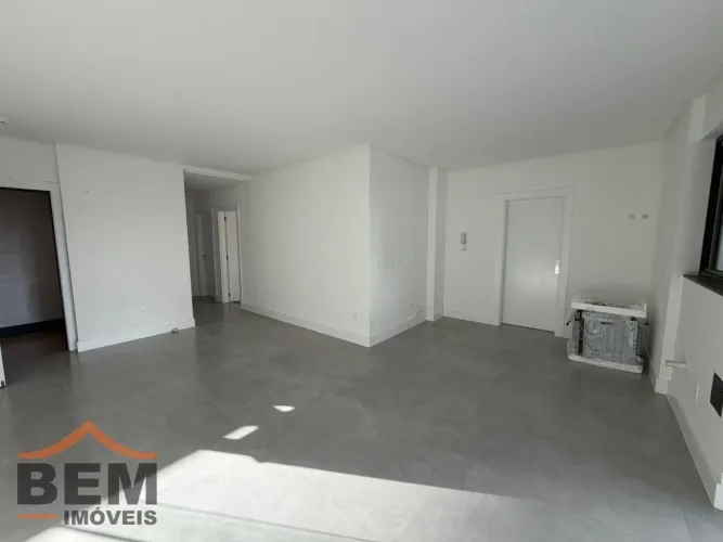 Apartamento para locação em Itapema, localizado na Meia Praia!