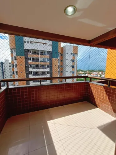 Apartamento a venda no Ed. Turmalina no Calhau