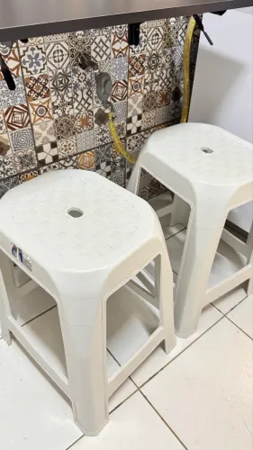 Banqueta de plástico