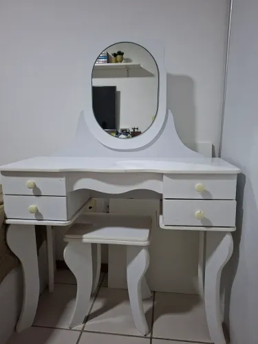 Penteadeira com Banquinho