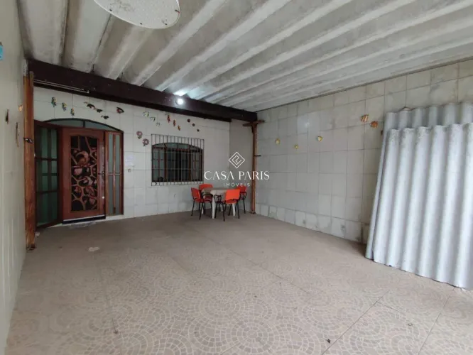 Casa 1 dormitório à venda na Guilhermina (Praia Grande/SP) | 66,53 m² | Quintal | 2 vagas