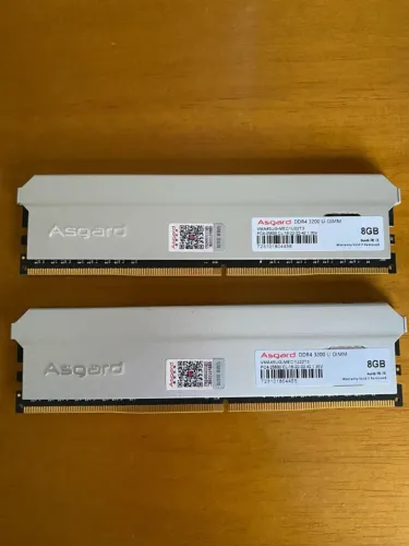 Memoria ram ddr4 16gb (8gb + 8gb) Usada