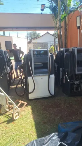 BOMBA PARA POSTO DE COMBUSTÍVEL