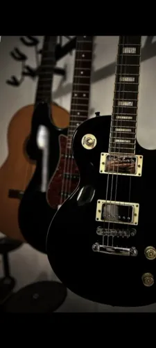 Guitarra les paul vogga vcg621n