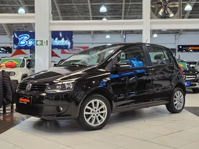 Volkswagen Fox 1.0 MI Total Flex 8V 5P 2014