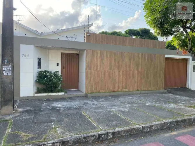 ALUGO ÓTIMA CASA COM 4 QUARTOS NO BAIRRO DE BOA VIAGEM / RECIFE