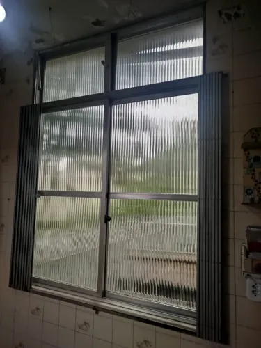 Janela de alumínio