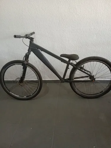 Bicicleta viking x aro 26 usada sem pedal em perfeitas condições