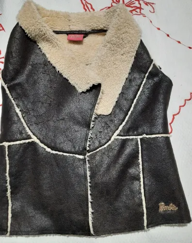 Vende-se Colete da Barbie infantil