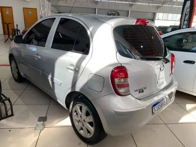 Nissan March S 1.0 16V Flex Fuel 5P 2013