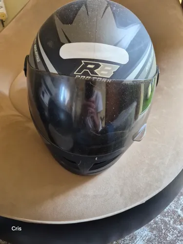 Capacete esportivo RB pro tork