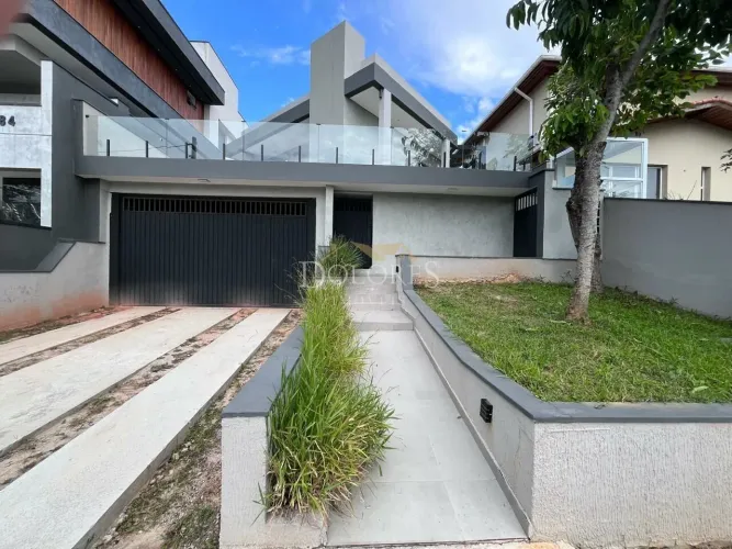 Casa c/ 3 suítes e piscina aceita permuta terreno no Condomínios Aruã Lagos Ecopark e Bris