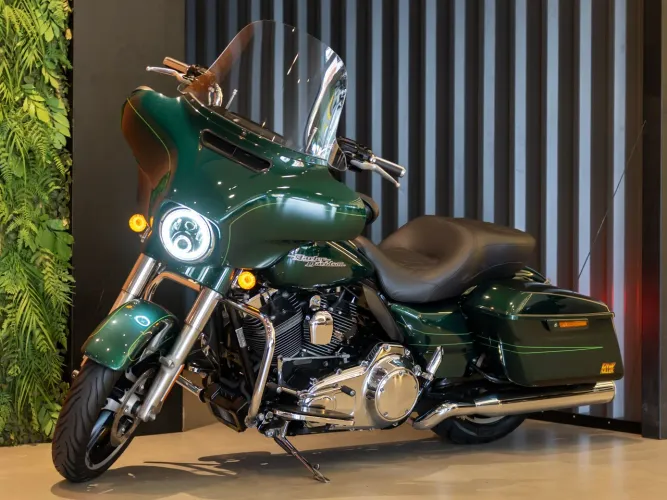HARLEY DAVIDSON STREET GLIDE SPECIAL 2015