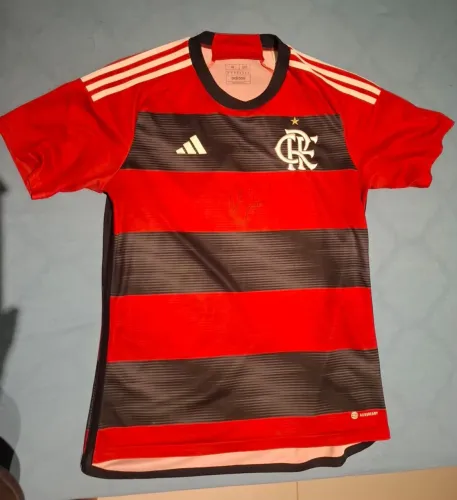 camisa flamengo assinada pelo arrascaeta 