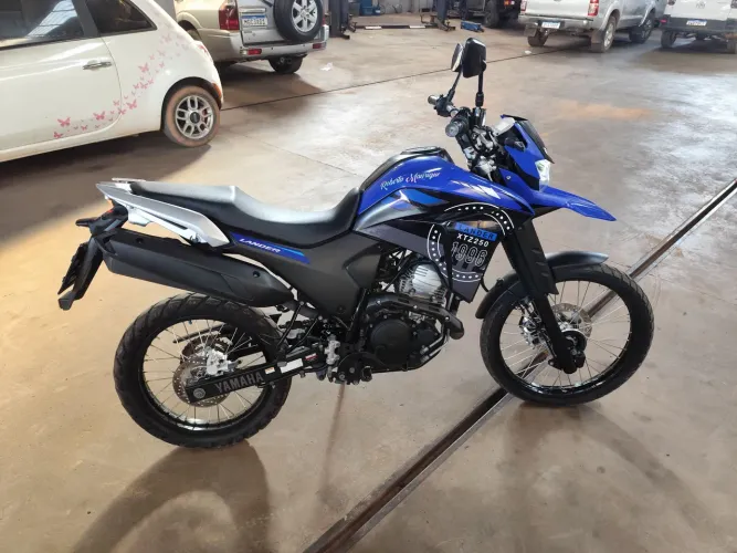Moto Yamaha xtz Lander