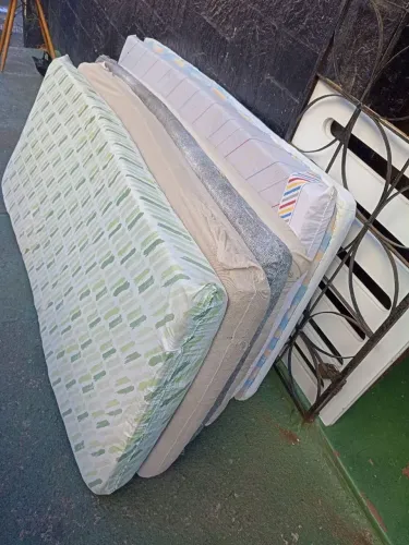Colchão de solteiro 85 $ cada unidade