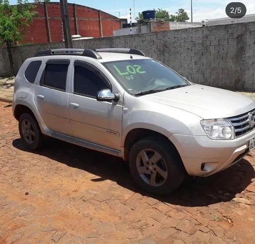 Sucata do Duster.