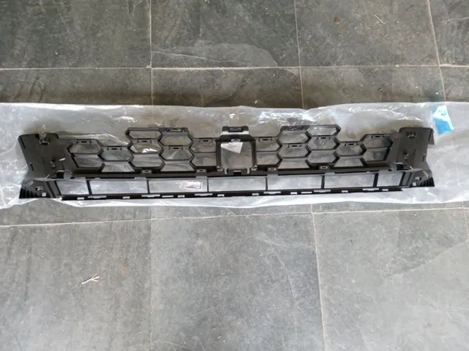 Grade inferior Audi A3 S-Line (8Y0 807 647 A)