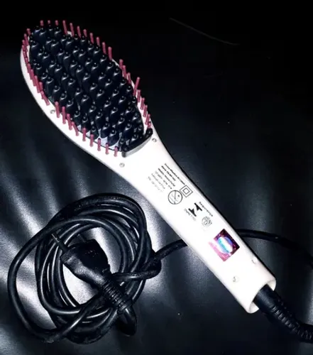 Escova Alisadora Tipo Prancha de Cabelos