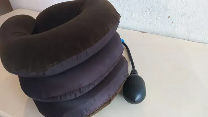 Colete cervical inflável