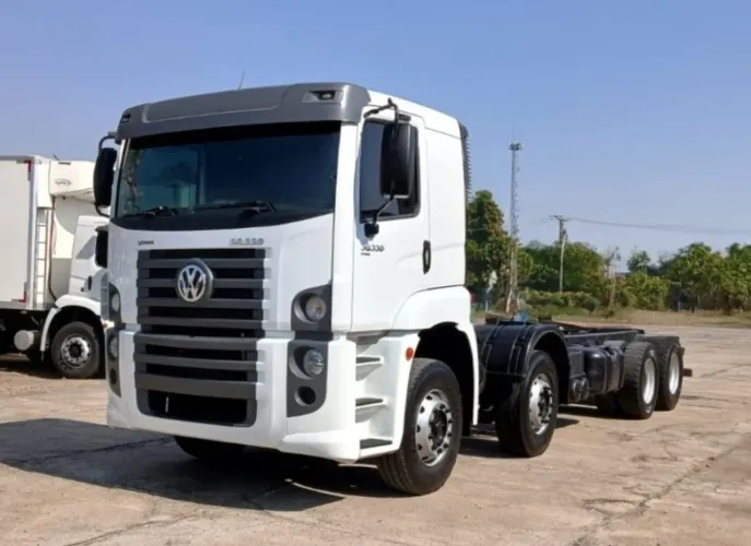 Volkswagen 30.330 ano 2022, 8x2, no chassis, em SP