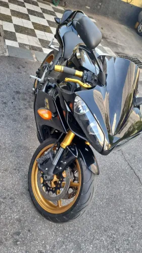 Yamaha R1 2008 