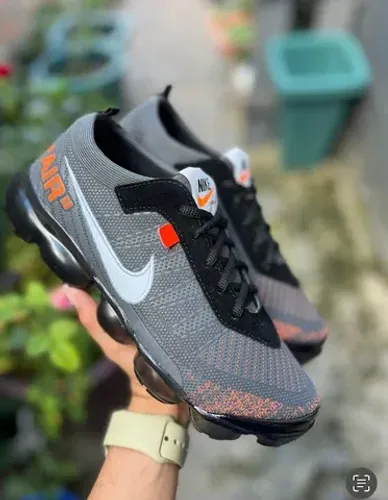 tenis style max